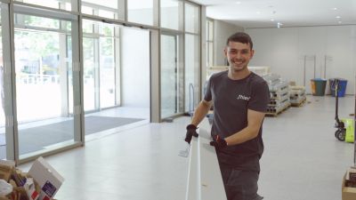 Rollout und Montage - sauber, professionell und auf höchstem handwerklichen Niveau